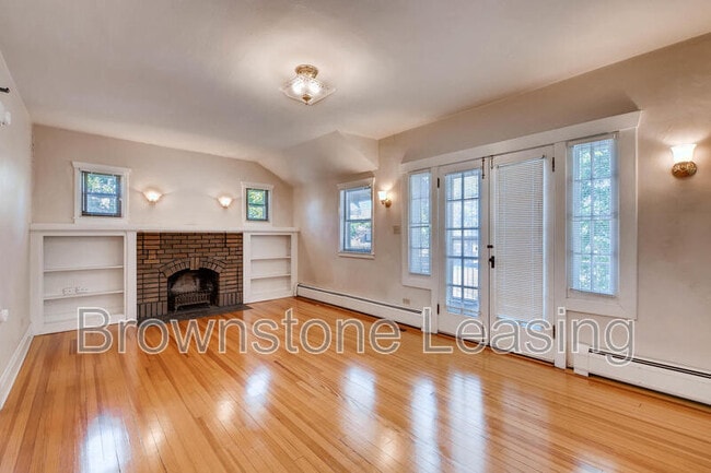 Photo - 867 N Ogden St Unidad #2 Rental