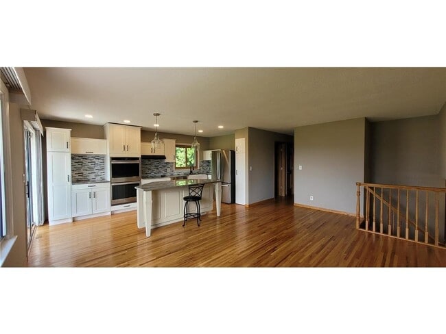 Photo - 8496 Harkness Rd