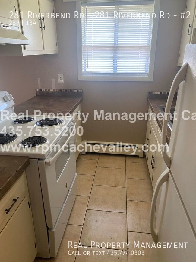 Photo - 281 Riverbend Rd Unidad #2
