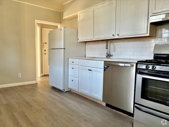 Building Photo - 742 Avenue A Unit 1 Rental