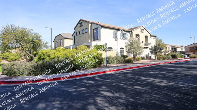 Building Photo - 2727 N Price Rd