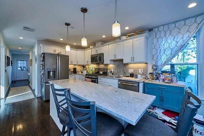 Building Photo - 36 Sturgis St Unit 2