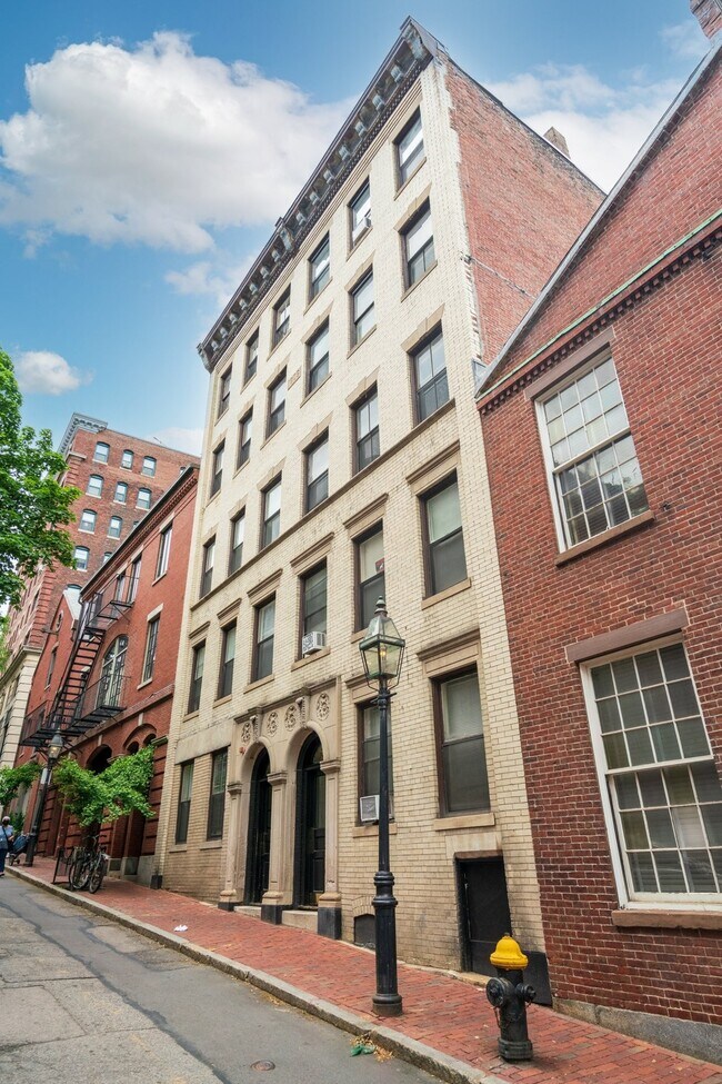 Building Photo - 44 Joy St Unit 44-04