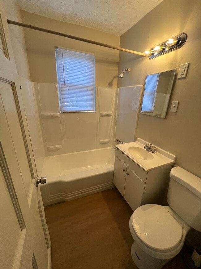 Photo - 397 S Chase Ave Unidad A