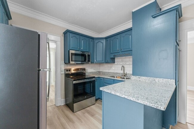 Photo - 703 Hamilton Ave