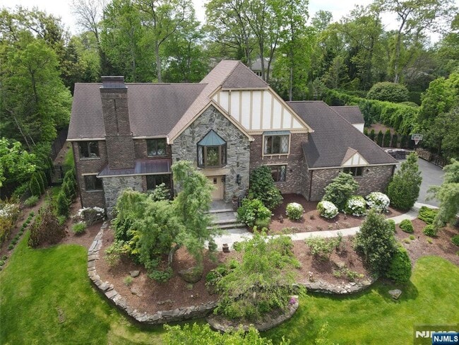 Photo - 39 Springhouse Rd