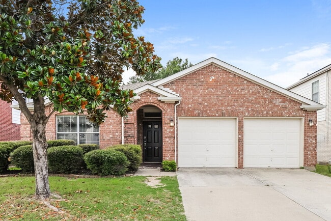 Building Photo - 833 Lariat Dr