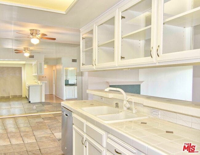 Photo - 521 Montana Ave