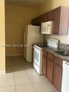 Photo - 9572 SW 169th Pl Unidad 1