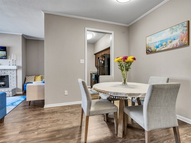 Photo - 702 Bering Dr Unit P