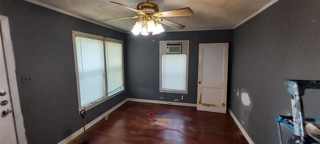 Photo - 201 W Anderson Ave