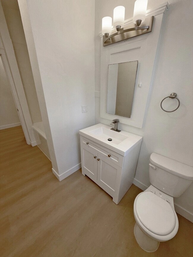 Photo - 2801 San Marino St Unidad 2