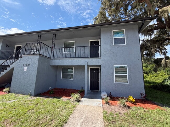 Building Photo - Titusville 2 Bedroom w/ Balcony Unit C