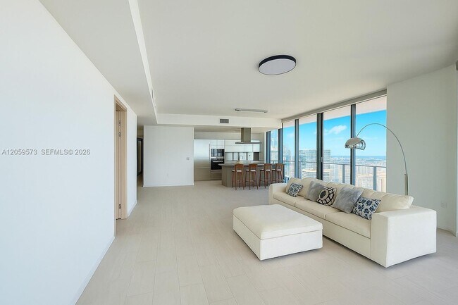 Photo - 1000 Brickell Plz Unit PH5501