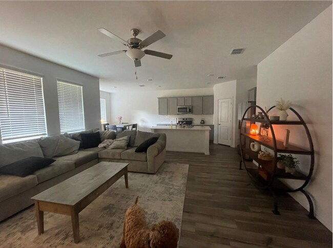 Photo - 1202 Sequoia-