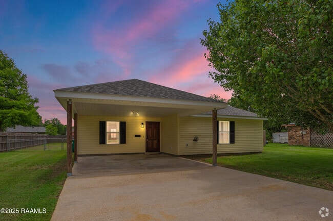 Building Photo - 314 East Dr Rental