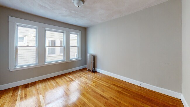 Photo - 280 McGrath Hwy