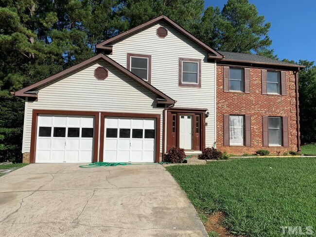Photo - 100 Wigan Cir House