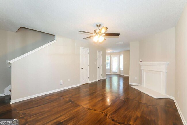 Photo - 6961 Mahonia Pl Casa