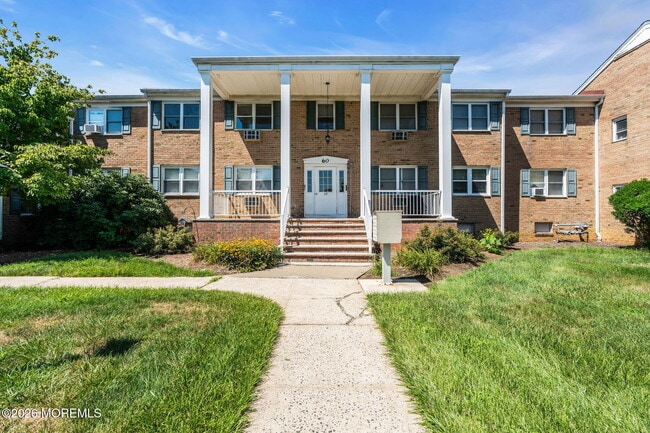 Building Photo - 60 Manchester Ct Unit A