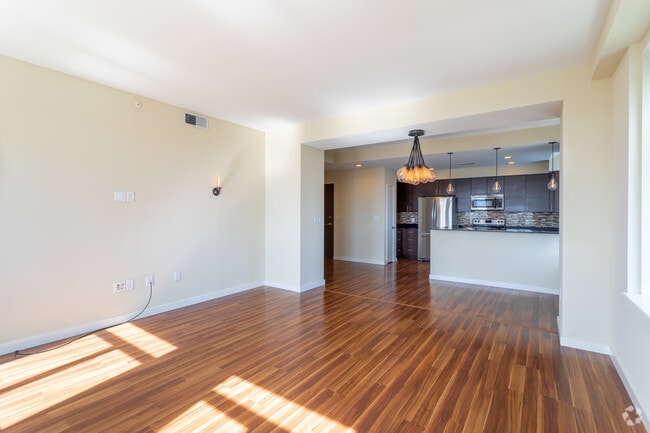 2BR, 2.5BA - 1,958 SF