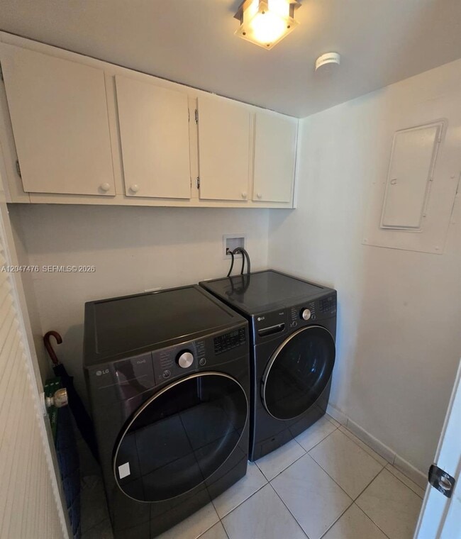 Photo - 926 NE 27th Ave