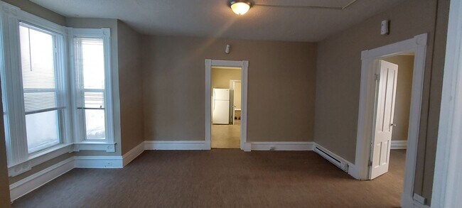 Photo - 955 Burr St N Unit 1