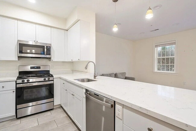 Photo - 70 Endicott St