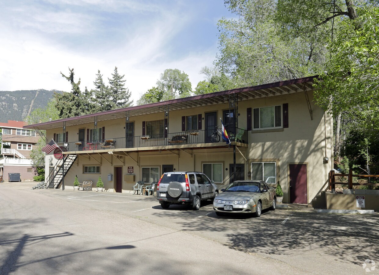 Photo - Lover's Lane Apartments