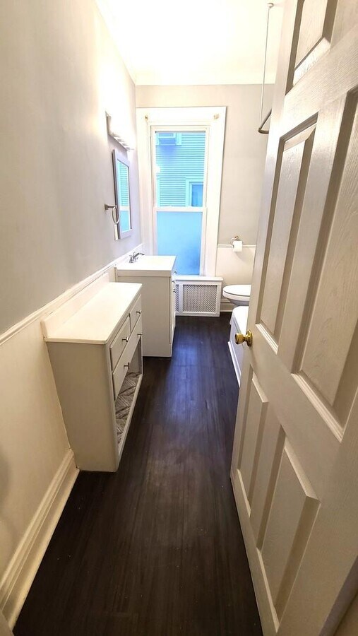 Photo - 404 Gillett Ave Unidad 2