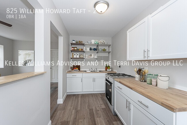 Photo - 825 William Howard Taft Rd Unit 2