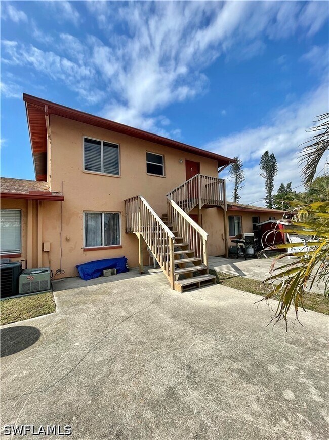 Photo - 18245 Louise Dr