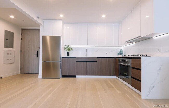 Photo - 144-49 Northern Blvd Unidad 704