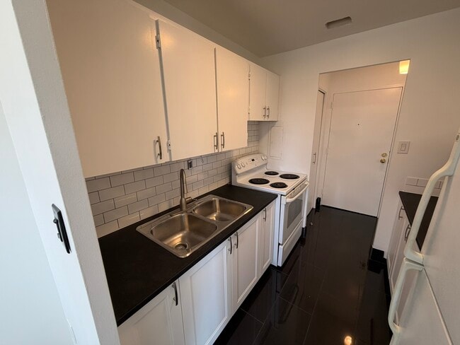 Photo - 1835 Bloor St Unit 306