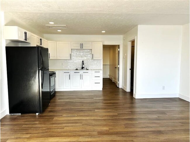 Photo - 214 Main St Unidad 214 F