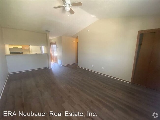 Building Photo - 3902 Wave Ave Rental