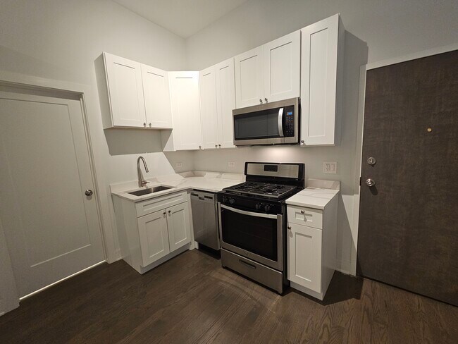 Photo - 951 W Armitage Ave Unit 2R