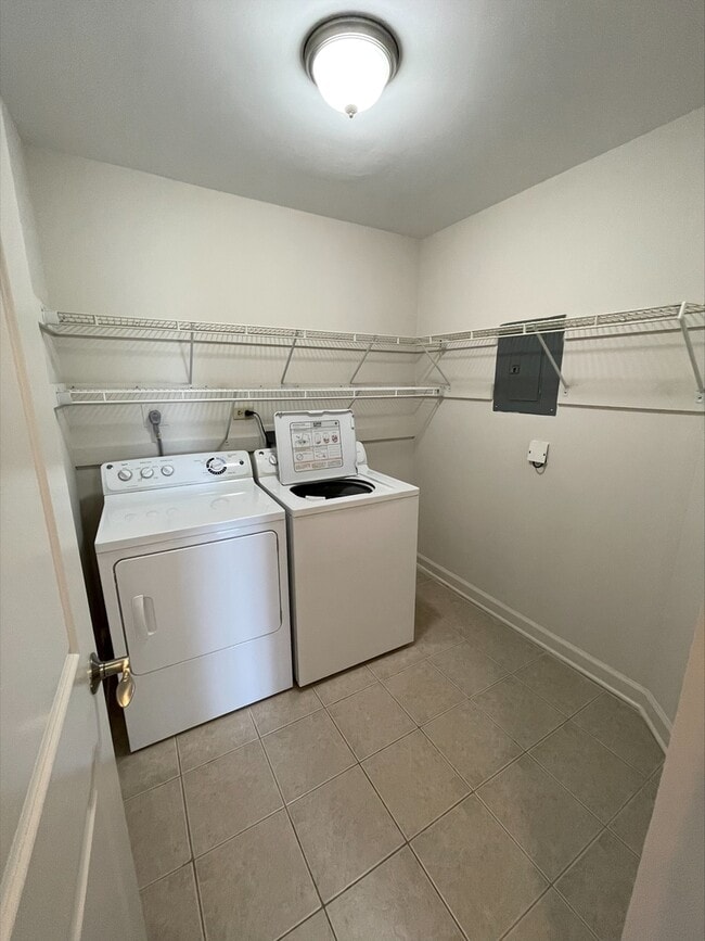 Photo - 1755 Lake Cook Rd