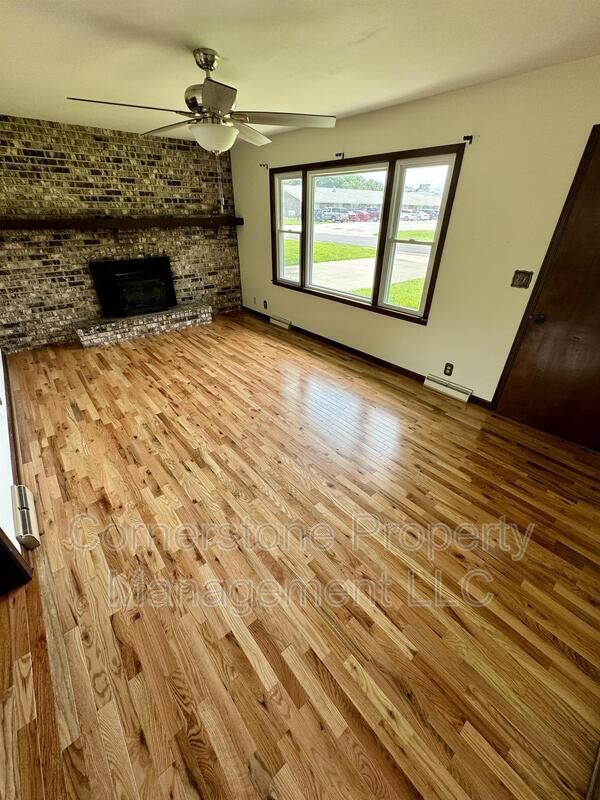 Photo - 202 W 14th St