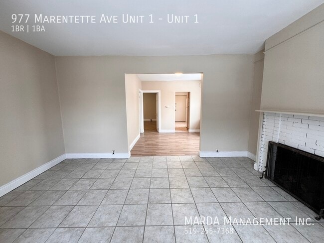 Photo - NEWLY RENOVATED 1 BED/1BATH APT PLUS HYDRO & GAS! Unit 1