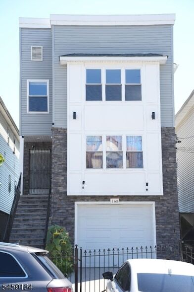 Photo - 168 Johnson Ave Unit 2