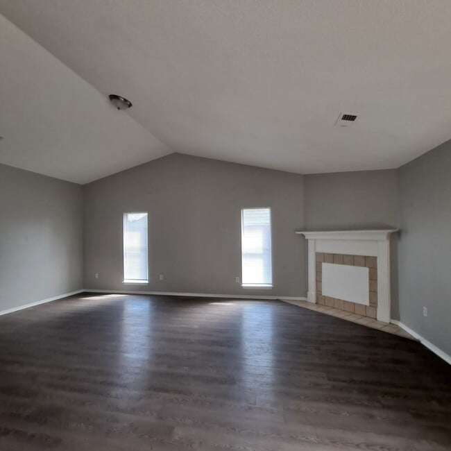 Photo - 7340 Dunbarton Dr