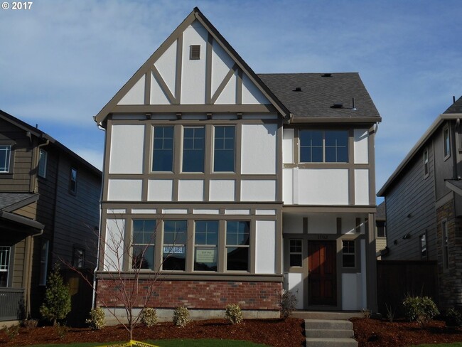 Building Photo - Progress Ridge 3 Bedroom House!