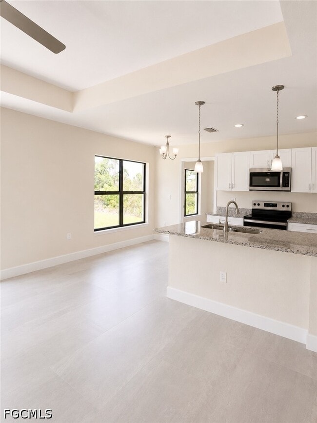 Photo - 2601 48th St W