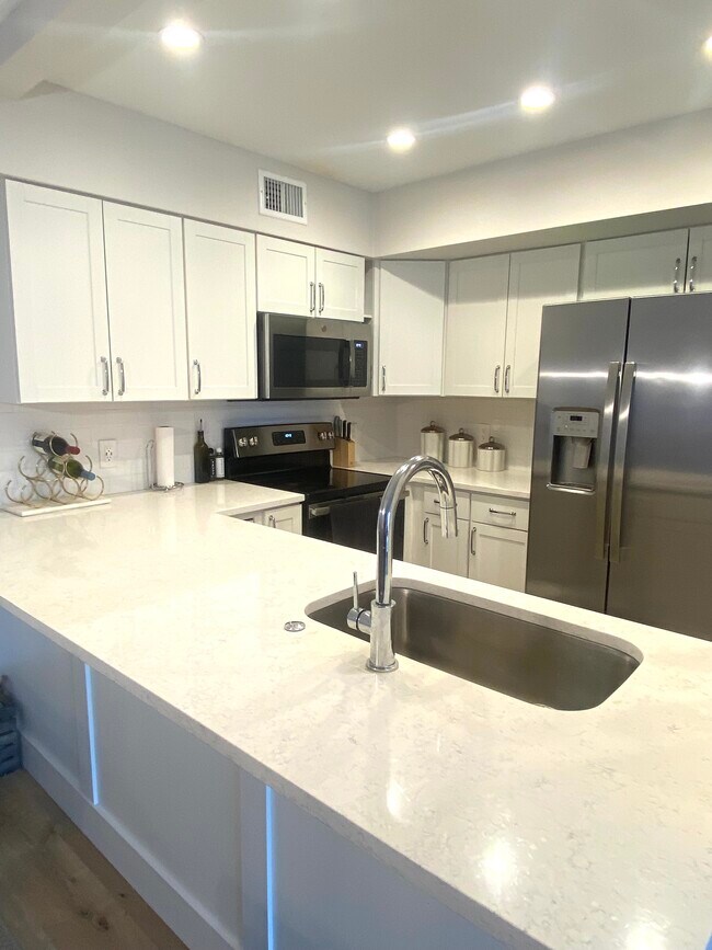 Photo - 2314 S Clewis Ct