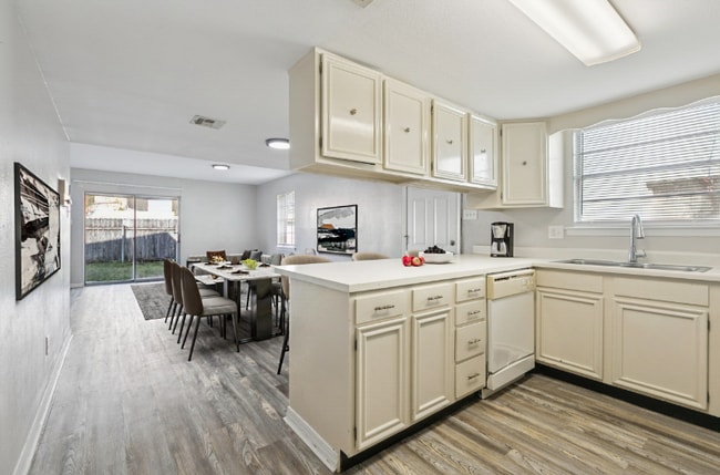 Photo - 4001 Georgetown Dr