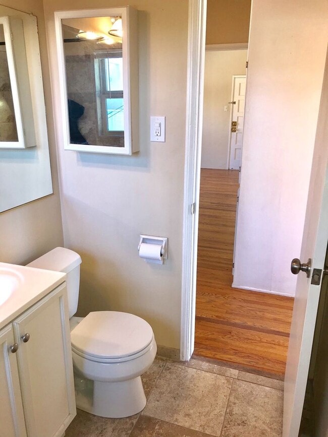 Photo - Charming Bankers Hill Open Floor Plan, Hardwood Floors, Reserved Parking! Unit 2020 Front Street