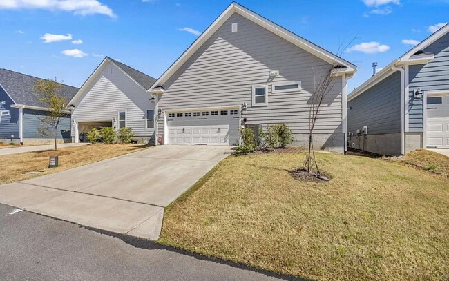 Photo - 212 Thunder Forest Ln