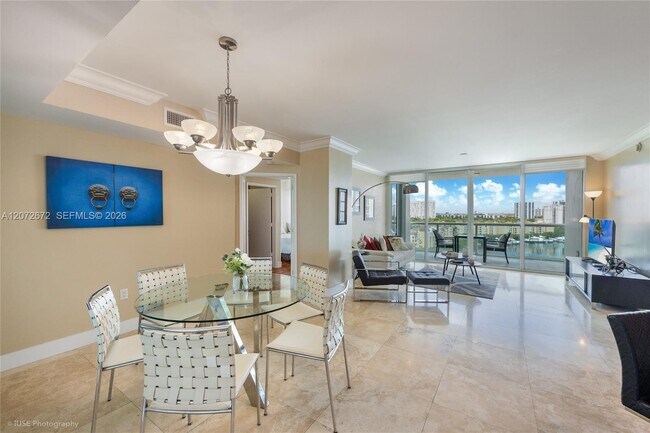 19400 Turnberry Way Unit 922