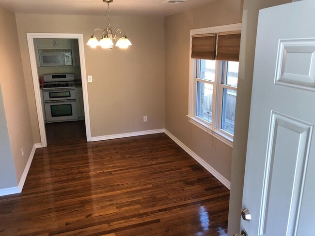 3228 NW 45th St